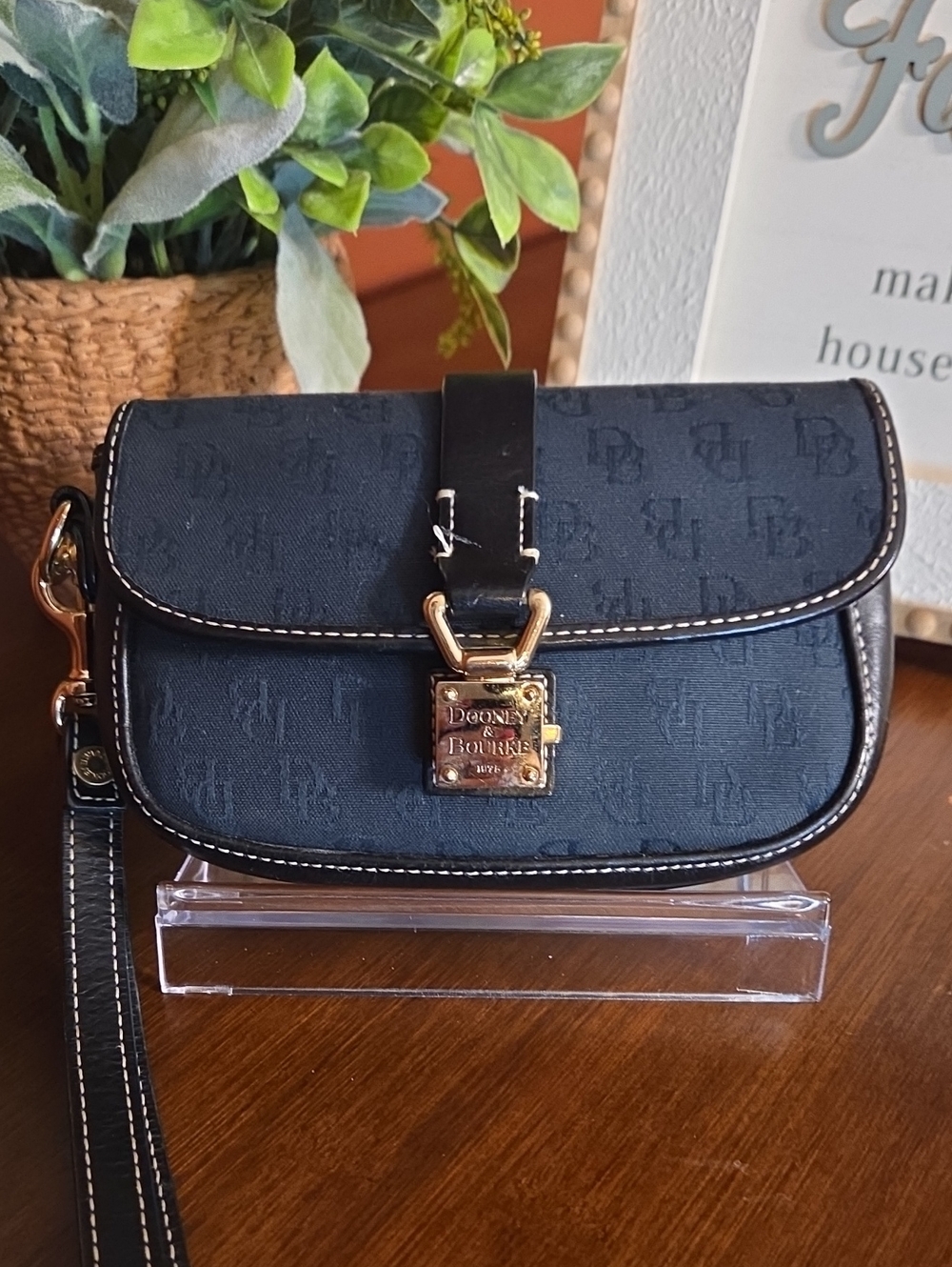 Dooney & Bourke Vintage Signature Monogram Flap Wristlet - Picture 4 of 16